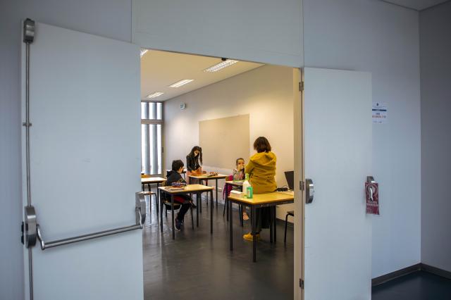 Início do ano letivo marcado pela falta de professores